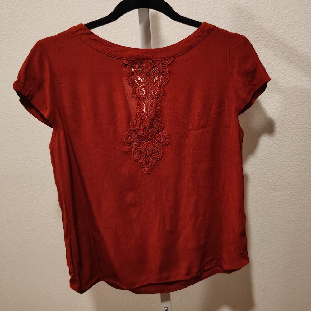 LC Lauren Conrad Women's Short Sleeve Blouse Size Medium Rayon Lace